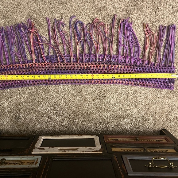 Handmade infinity fringe scarf mermaid color theme - Picture 8 of 9